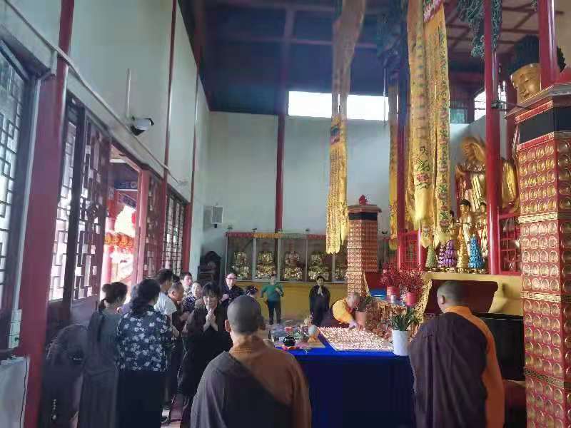 天游ty8线路检测中心文殊菩萨圣诞祈福助考法会圆满